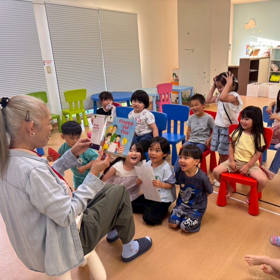 _横浜-鶴見-英語学童フレックルズ　英語絵本読み聞かせ