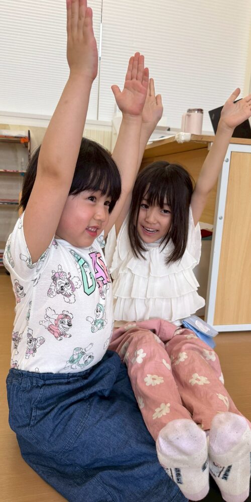 横浜-鶴見-英語学童フレックルズ-普段の様子　子ども英会話
