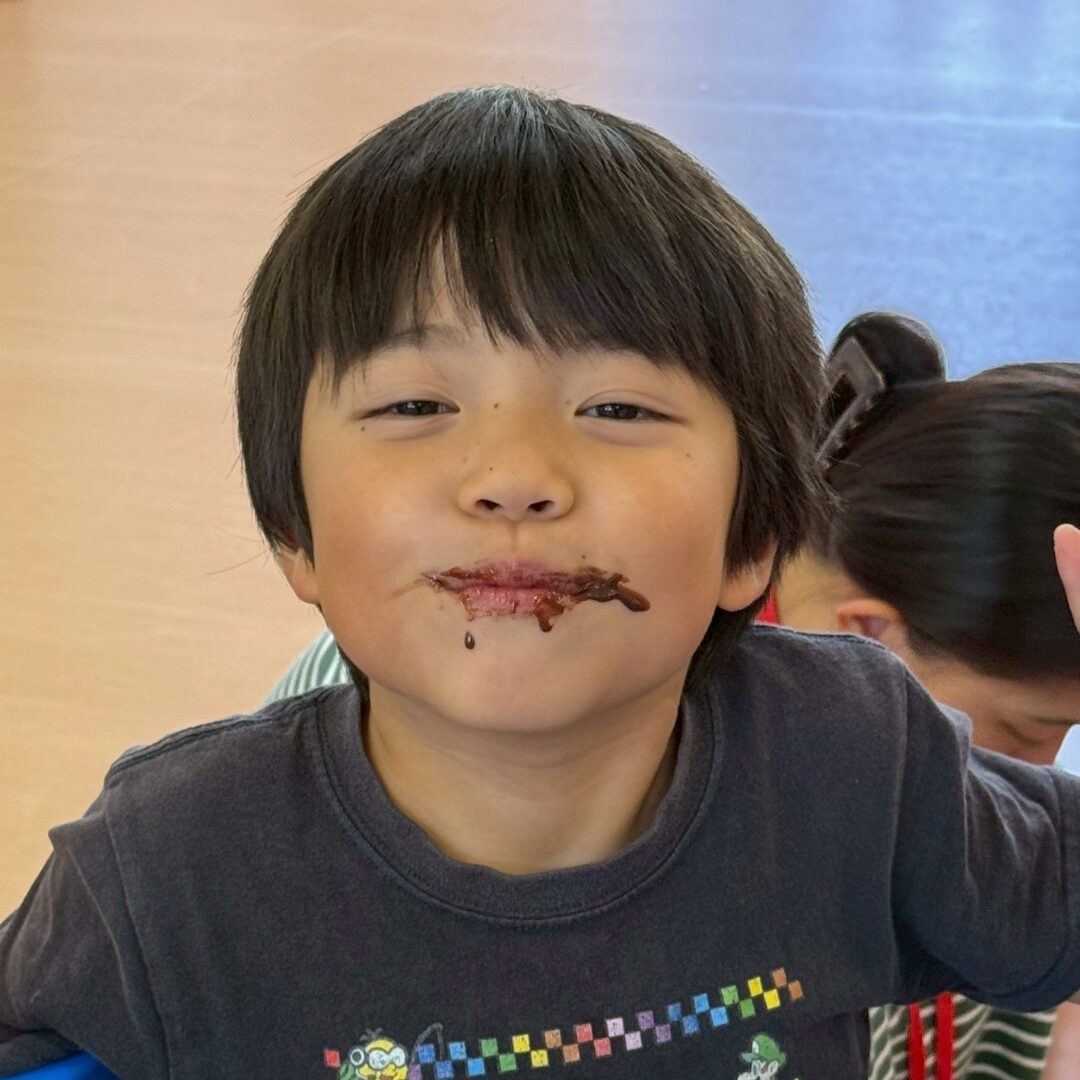 横浜　鶴見英語学童フレックルズ　子どもの笑顔