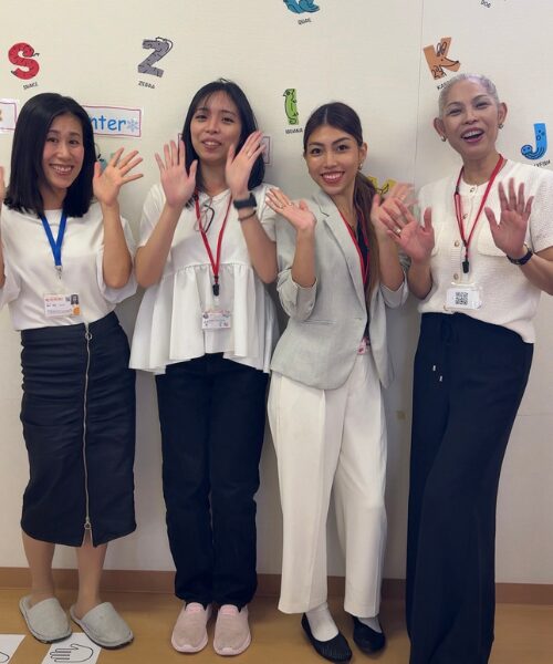 横浜　川崎　英語学童フレックルズ　出張英語レッスン　優秀な講師陣